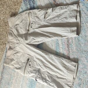 Wearables Cargo Bermuda Shorts Cream Tan Women's Size Small